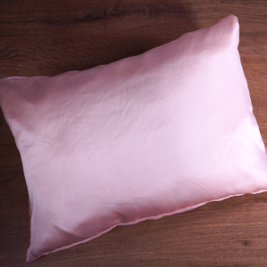 Seiden Kissenbezug nähen – für schöne Haut und Haare