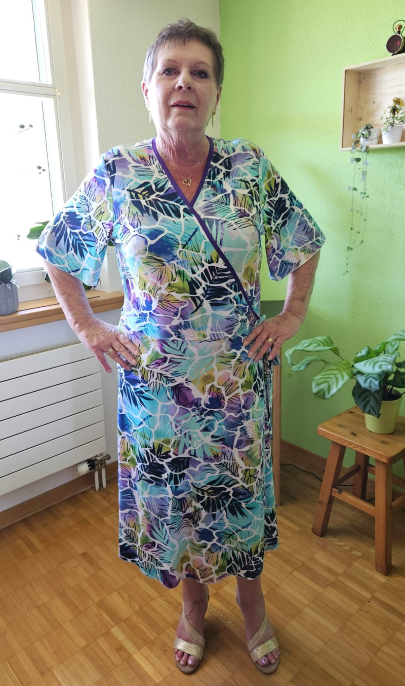 selbstgenähtes Wickelkleid aus Jersey 