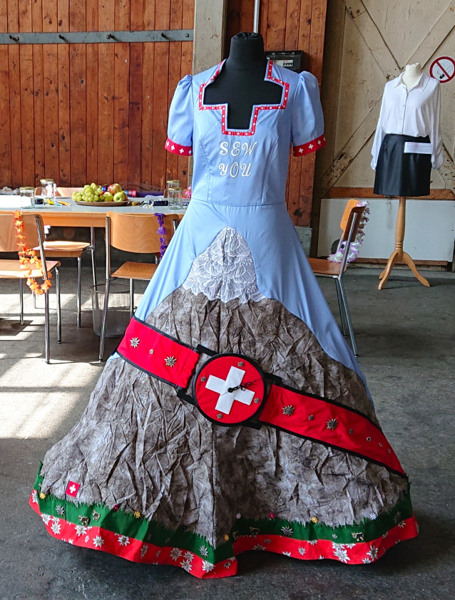 handgenähtes Schweizerkleid, wie es neu aussieht